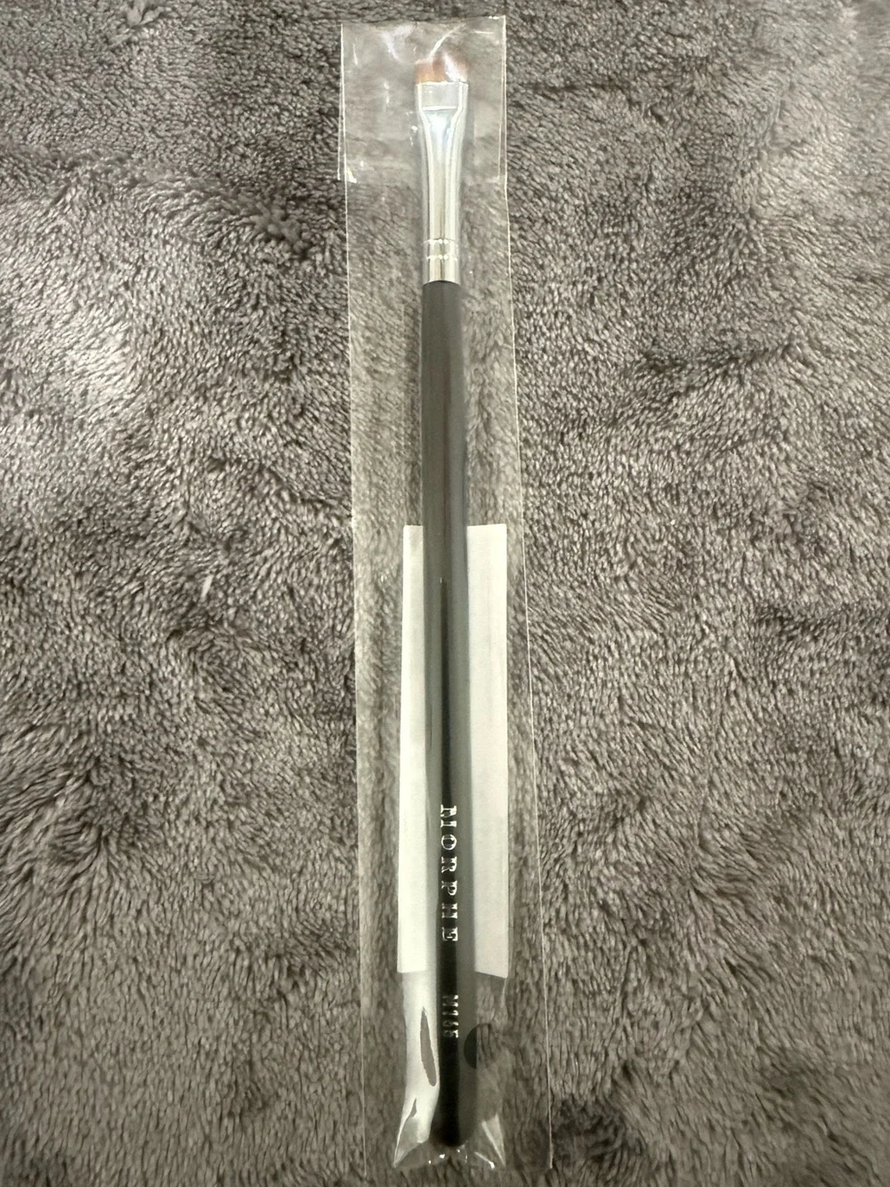 Morphe M165 Angled Eyeliner/Detail Brush - Black Handle